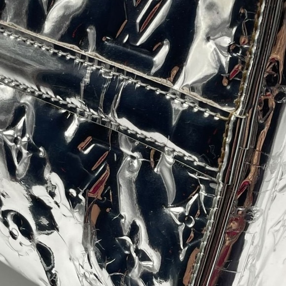 Louis Vuitton Limited Edition Silver Monogram Miroir Speedy 35 - Picture 13 of 16